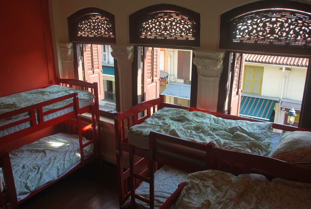 Cube Boutique Capsule At Kampong Glam Hotel kapsul Singapore
